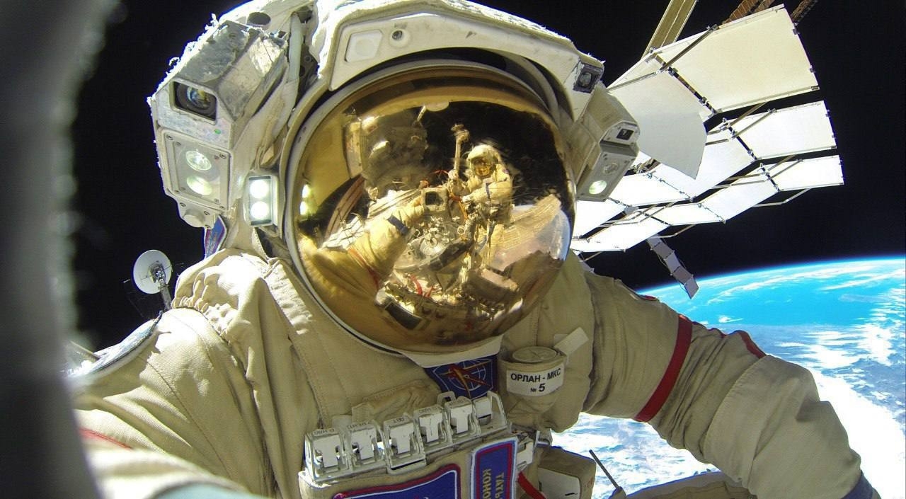 Космонавт из Самары Олег Кононенко сделал селфи в открытом космосе
