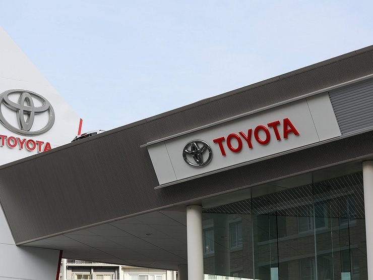 ​Toyota вновь начала поставлять в Россию запчасти