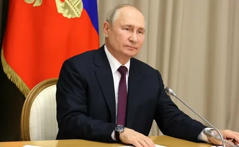 Путин поручил рассмотреть создание медицинских сервисов с ИИ